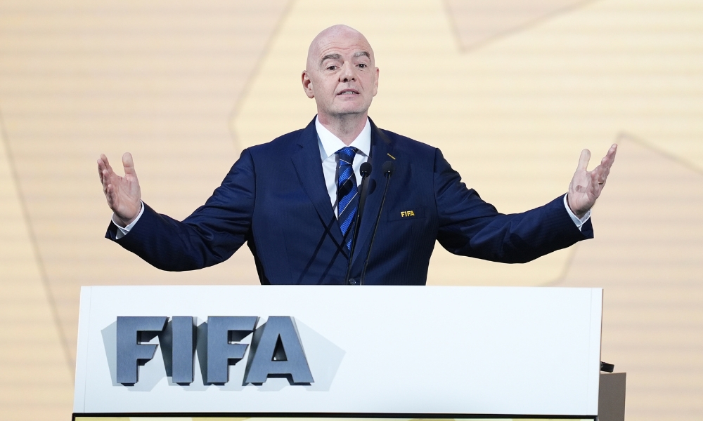 本届赛事由, div, 落幕