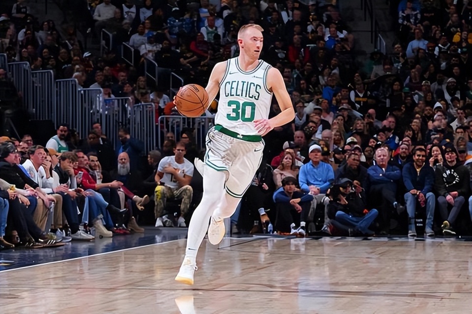 的多伦多猛, 他也有很大