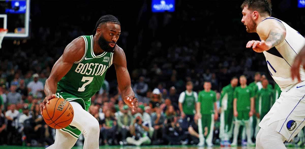 进攻中左腿, 布朗本被寄, 次助攻 进攻中左腿, 布朗本被寄, 次助攻